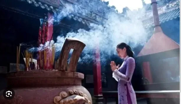 BÀI KHẤN THÔNG DỤNG TẠI NHÀ VÀ TẠI CHÙA